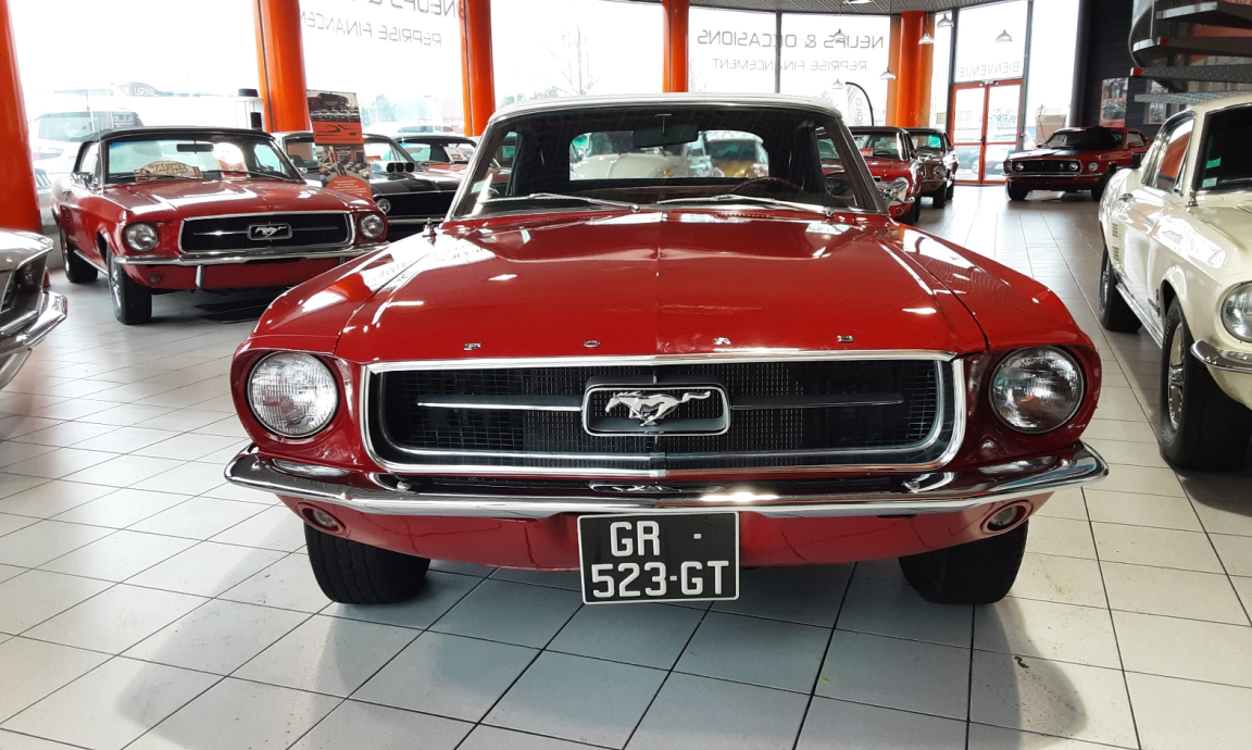 Ford Mustang - CABRIOLET 289 CI V8 ROUGE INT