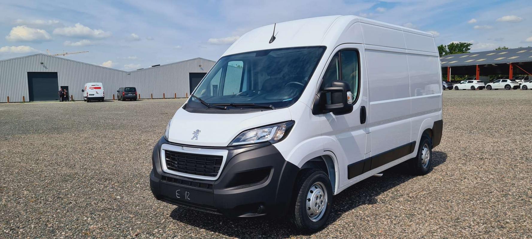 Peugeot Boxer FOURGON TOLE 3.0 T L2H2 BLUEHDI 120 S&S BVM6