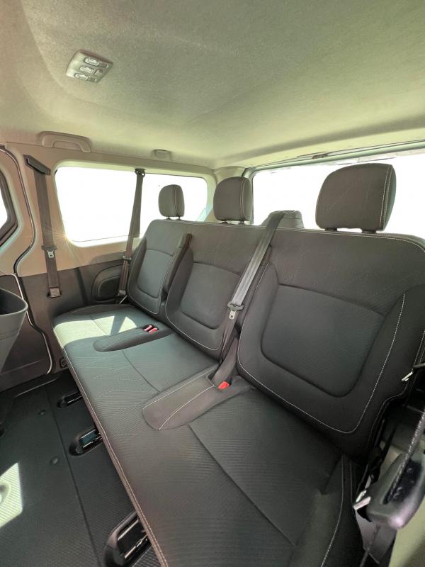 Renault Trafic - III DCI 150 BOITE AUTO 9 PLACES