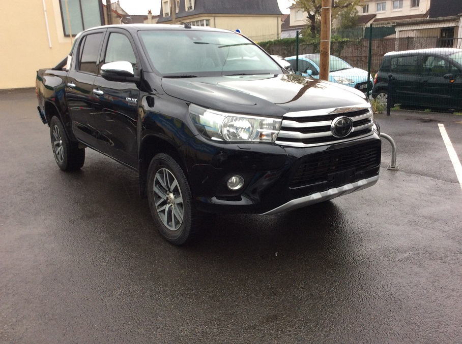 Toyota Hilux - IV 4WD 2.4 D-4D 150 DOUBLE CABINE